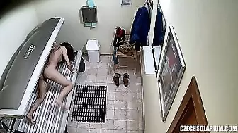 Teen Girl Spied in Solarium